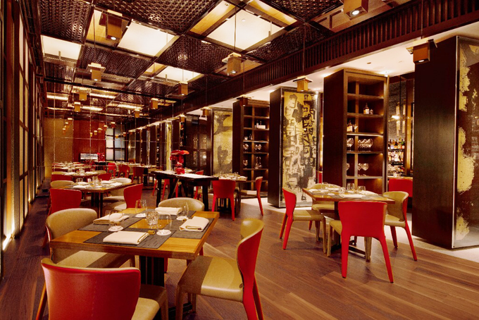 Best Park in SG : Michelin-starred dining with Marina Bay views at Waku Ghin.